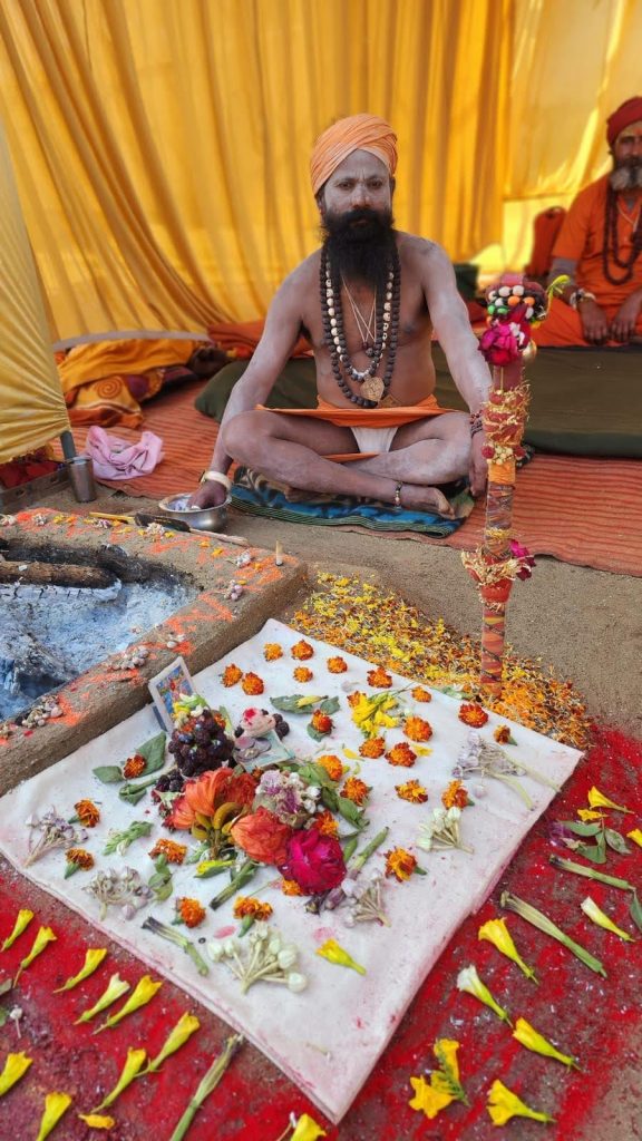 Rencontrer les Sadhus dans le Chhattisgarh en Inde.