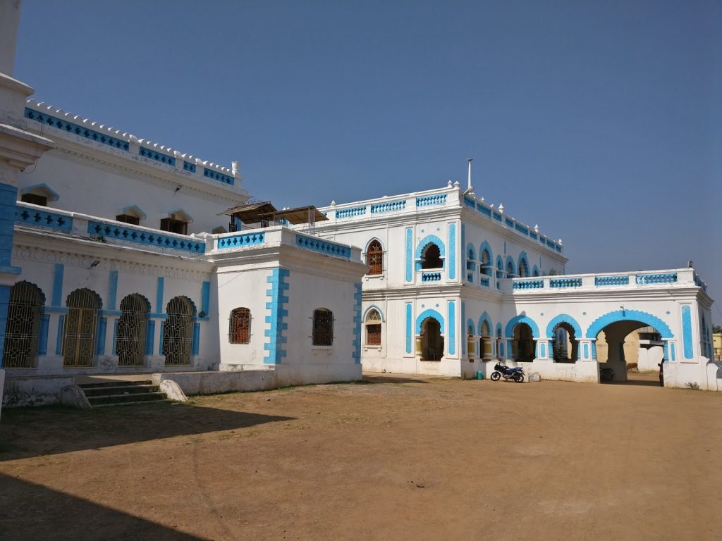 Visiter le palais de Bastar dans le Chhattisgarh en Inde.