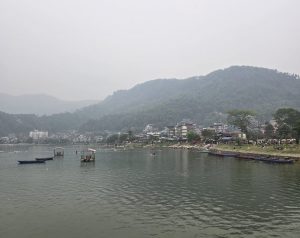 Le lac Phewa à Pokhara