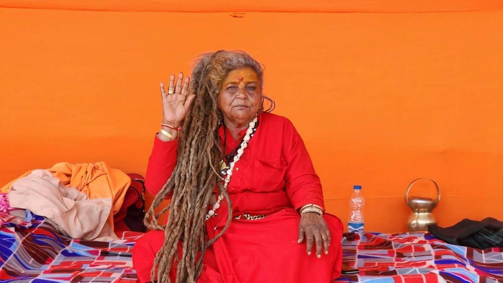 Assitez aux Bain sacré pendant le festival de Rajim mel a qui a lieu en février chaque année au Chattisgarh.